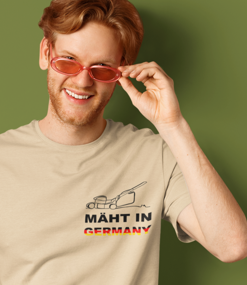 Mäht in Germany - Brusttaschendesign - Unisex Premium Organic Shirt